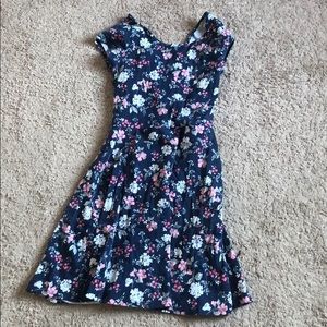 Women dress